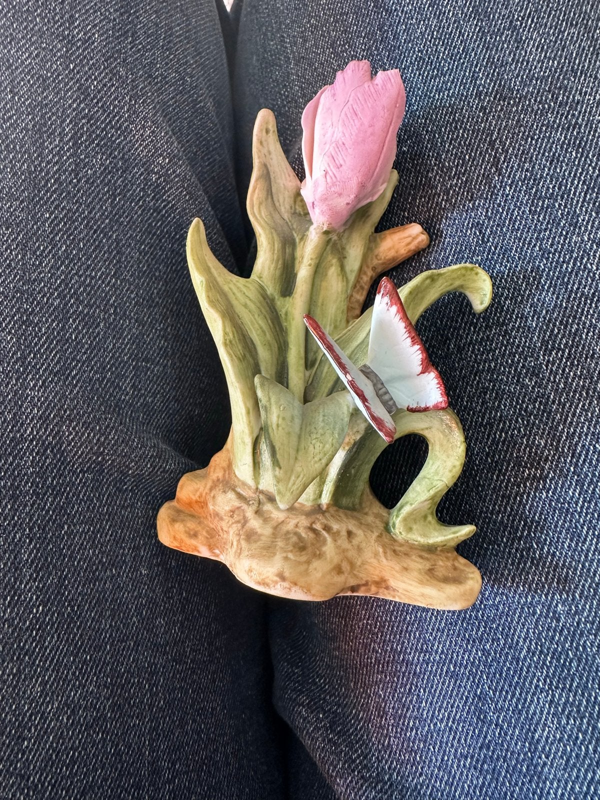 Vintage porseleinen beeldje: Tulp met vlinder, Ophalen of Verzenden, Gebruikt, Overige typen