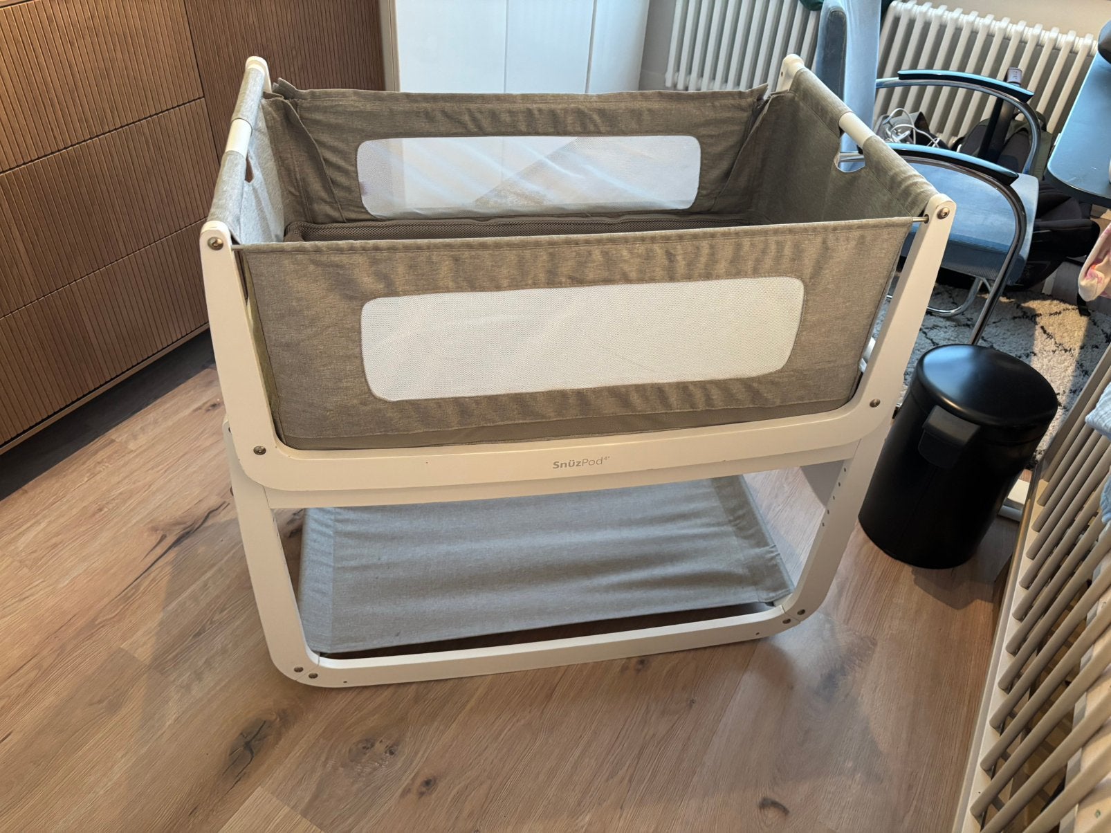 Snuzpod 4, Ophalen, Zo goed als nieuw, Ledikant
