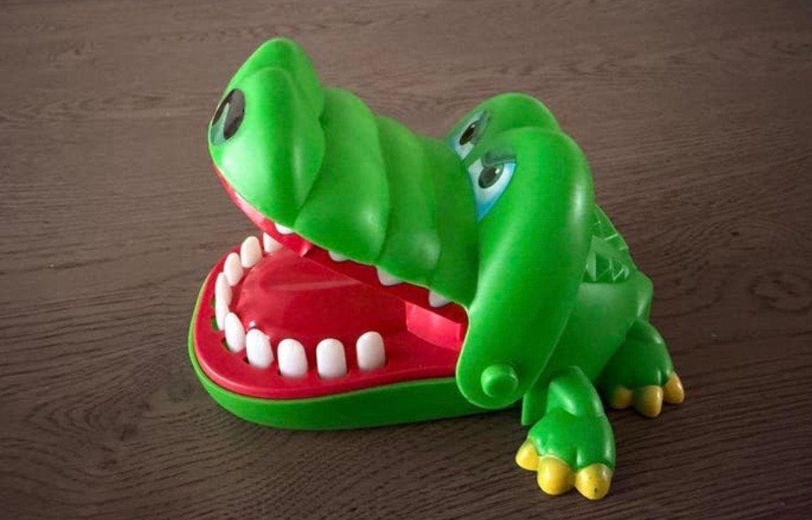 Krokodil Tandarts Spel - Leuk als borrelspel, Ophalen of Verzenden, Zo goed als nieuw, Jongen of Meisje