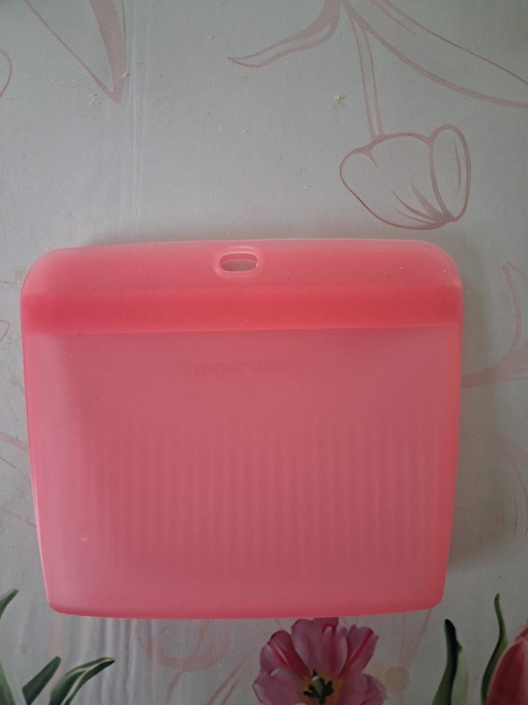 Tupperware bewaarbakje 540 ml, Ophalen of Verzenden, Gebruikt, Rood, Bak of Kom