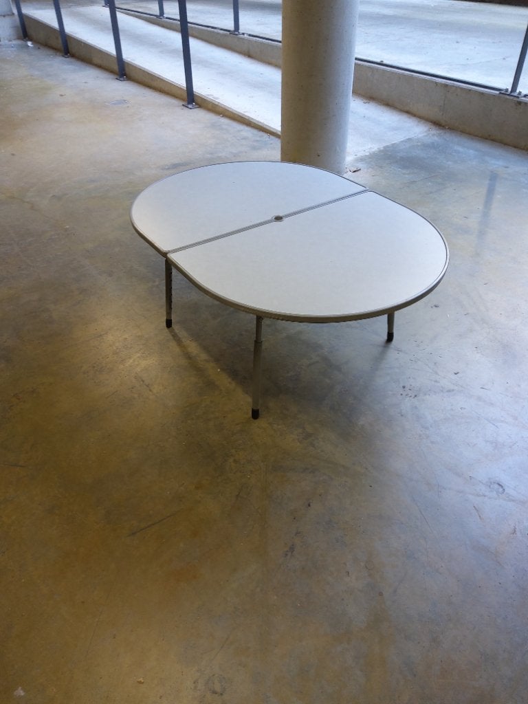 Campingtafel, Caravans en Kamperen, Ophalen, Gebruikt