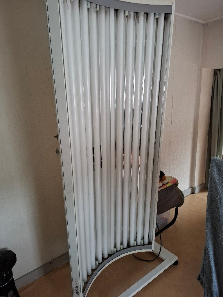 Zonnebank, Ophalen, Zo goed als nieuw, Zonnebank enkelzijdig, Minder dan 10 lampen
