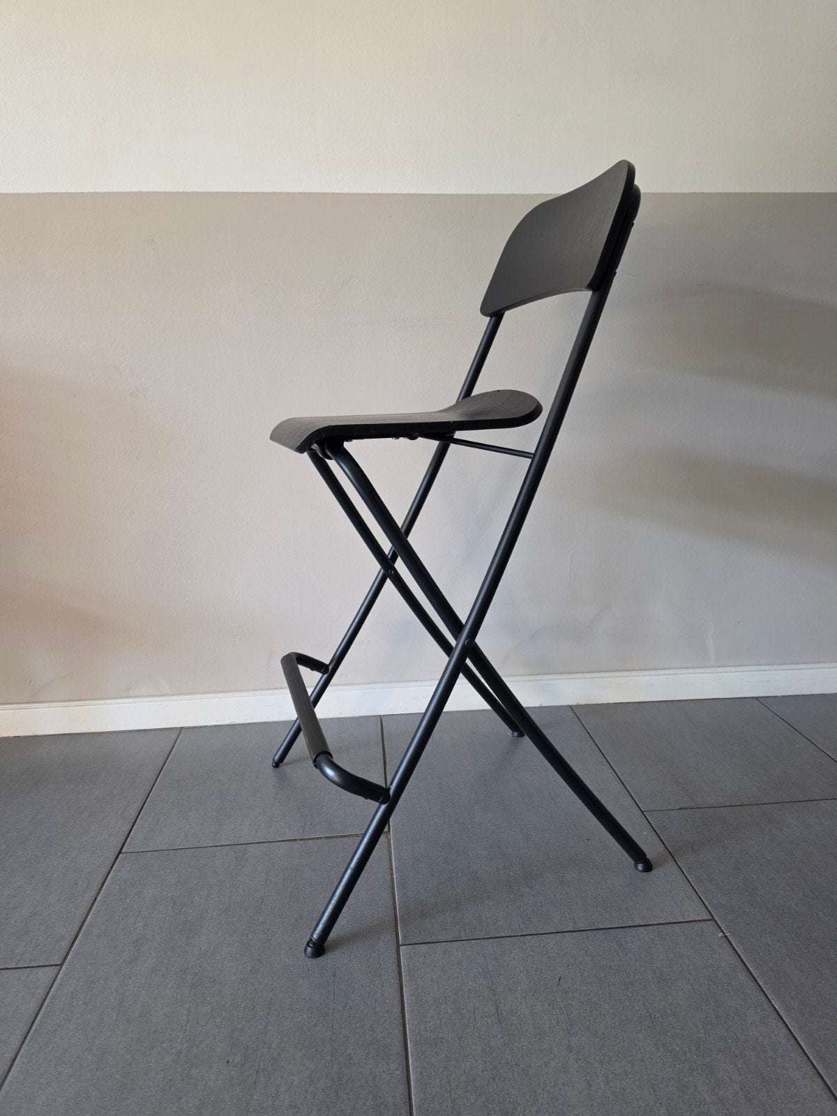 IKEA FRANKLIN barkruk, inklapbaar, zwart, Ophalen, Gebruikt, Met voetsteun, 60 tot 90 cm