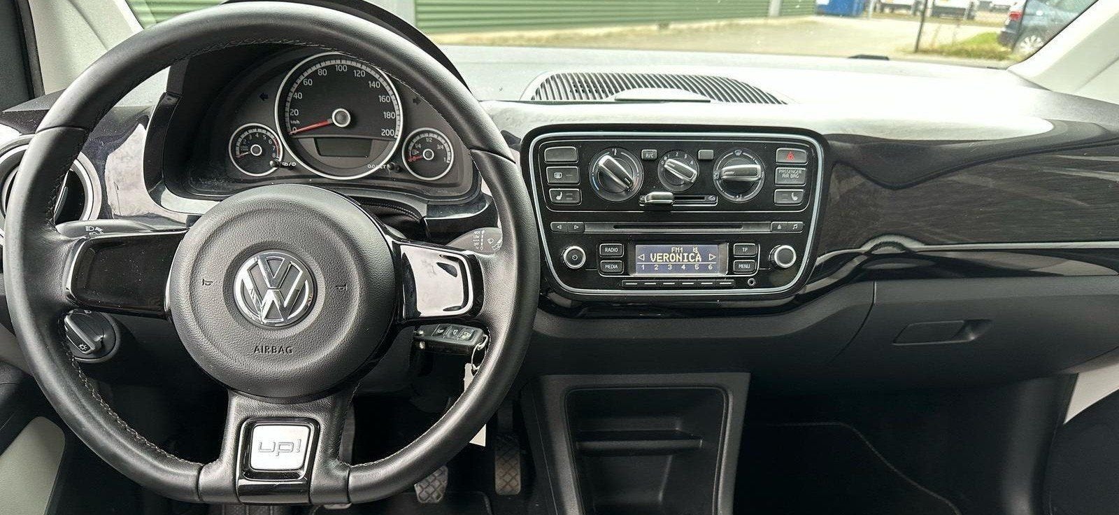 Dashboard Gelakt Volkswagen up Compleet Airbags Gordels, Gebruikt, -, Volkswagen, -