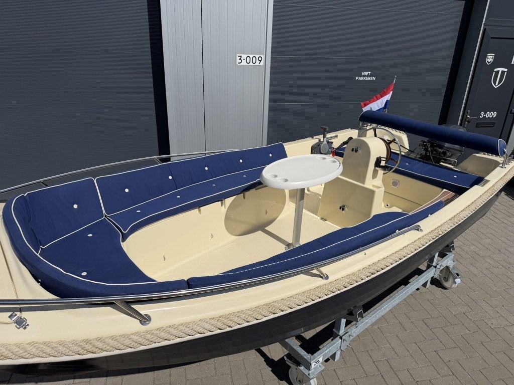 Nette Corsiva 470 Sloep Compleet incl. Yamaha 15PK 4-takt, Watersport en Boten, Sloepen, 5 m, Wfwatersport@botenverhuurhoorn.nl
