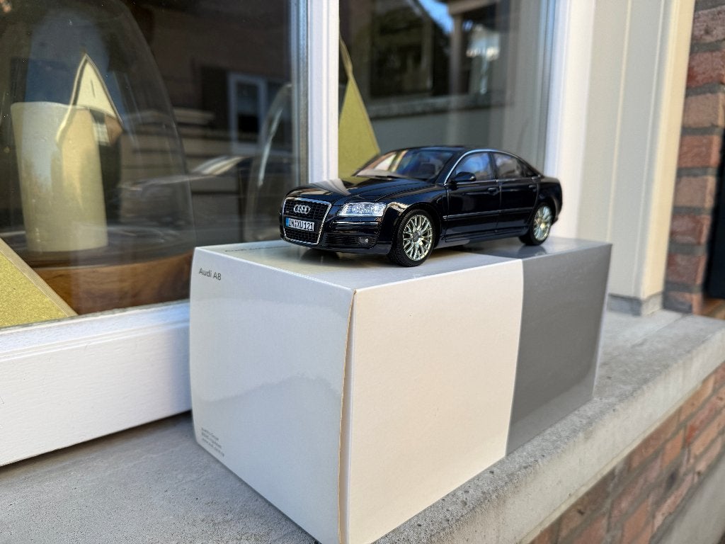 1:18 Audi A8 4.2 TDI Nachtblauw 2005 Kyosho 501.05.081.25, Kyosho, Auto, Ophalen of Verzenden, Zo goed als nieuw