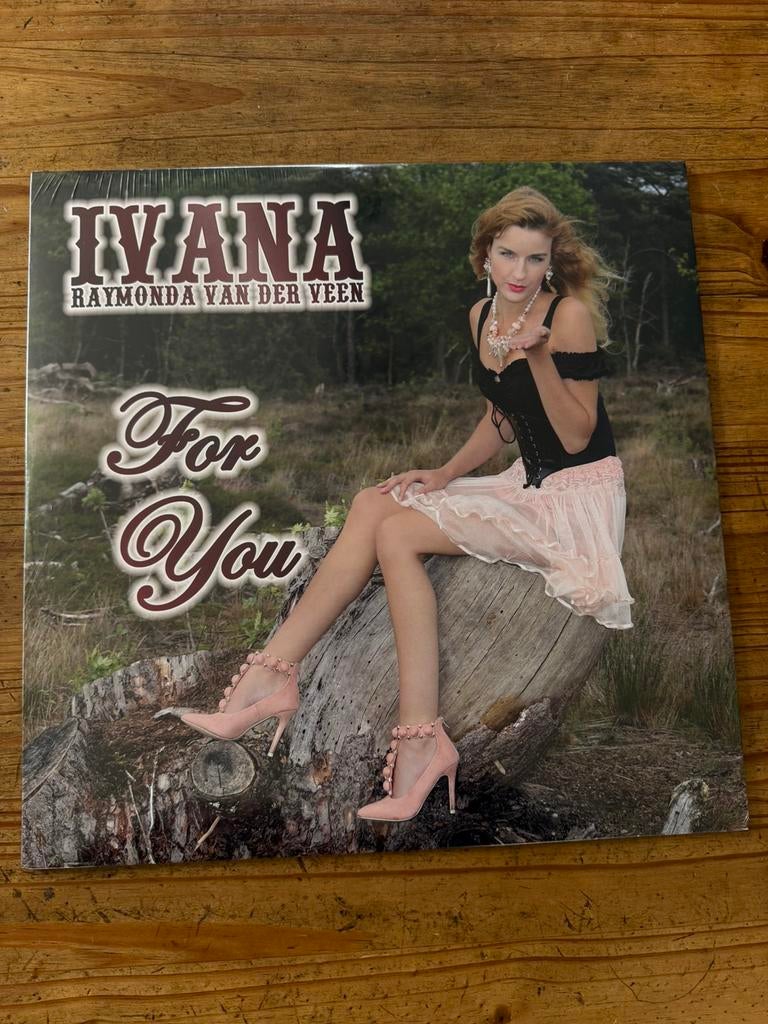 Ivana Raymonda van der Veen vinyl, Ophalen of Verzenden, Zo goed als nieuw, 12 inch, Levenslied of Smartlap