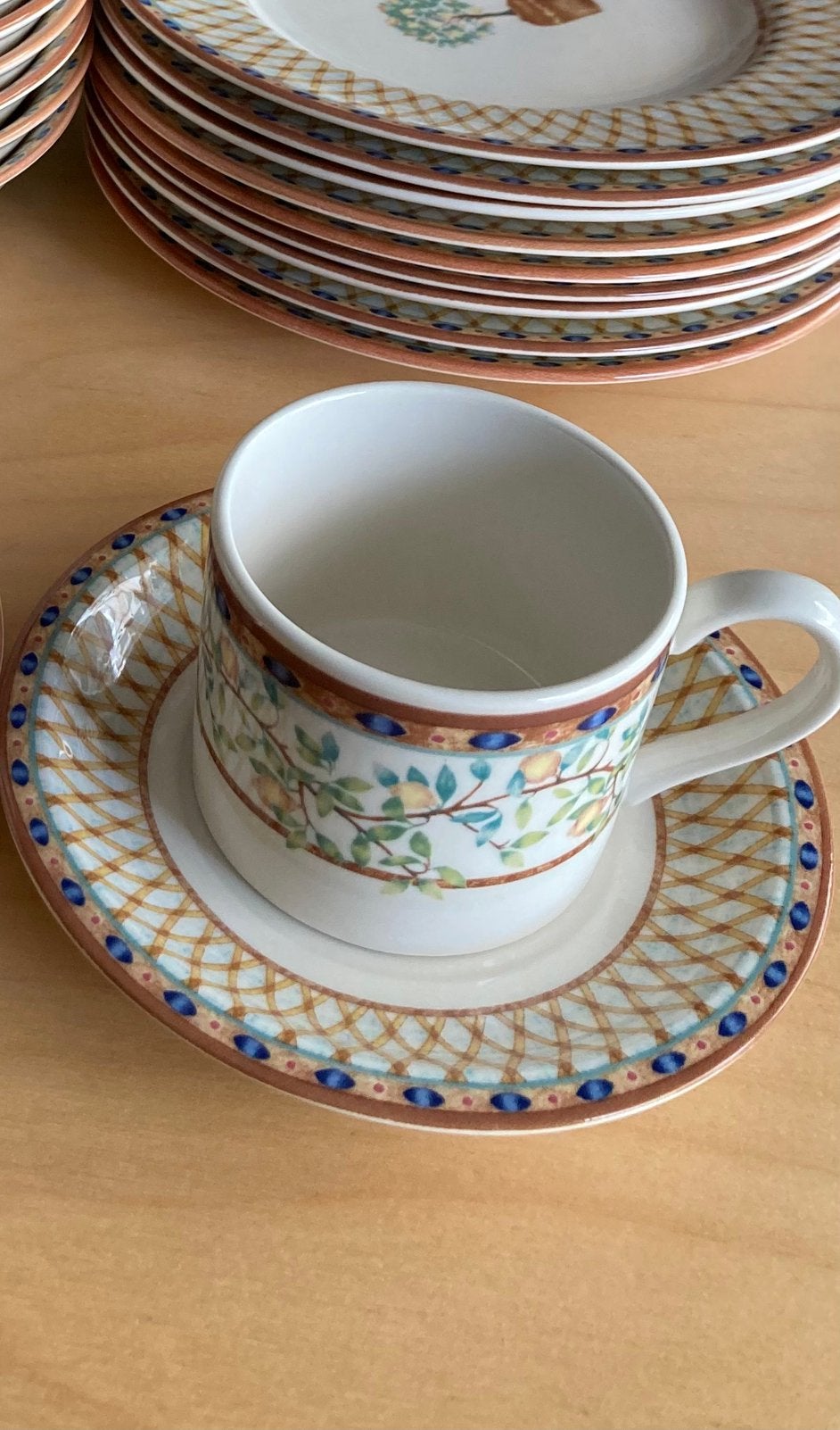 2 Kop en schotels  Lemon tree Johnsson Bros, Huis en Inrichting, Keuken | Servies, Ophalen of Verzenden
