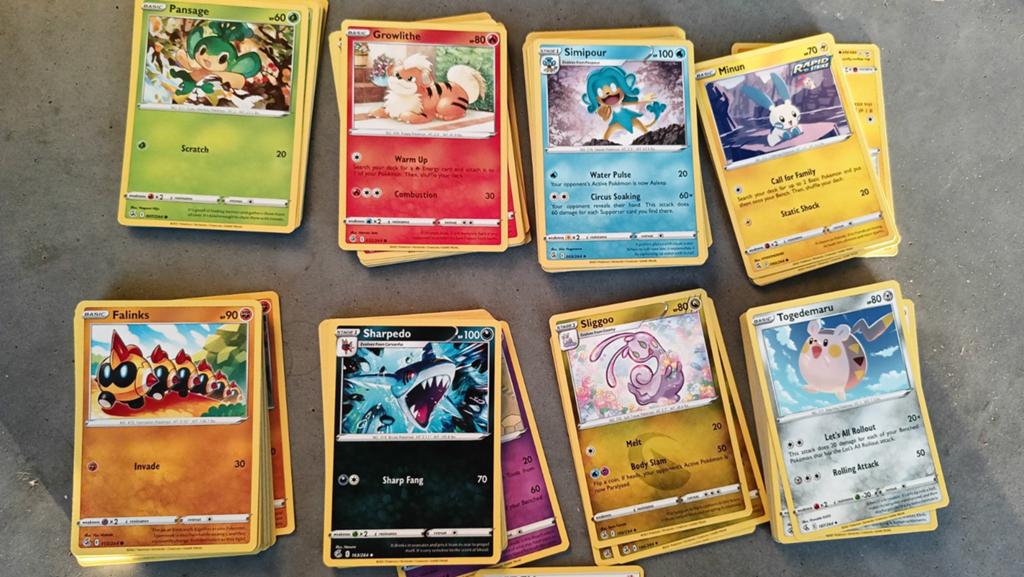 130 Pokémon Fusion Strike kaarten - ( bieden mag ), Ophalen of Verzenden, Gebruikt, Meerdere kaarten