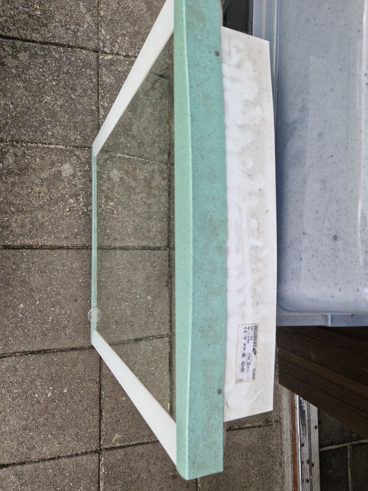 Allibert spiegelkast met stopcontact, Huis en Inrichting, Ophalen