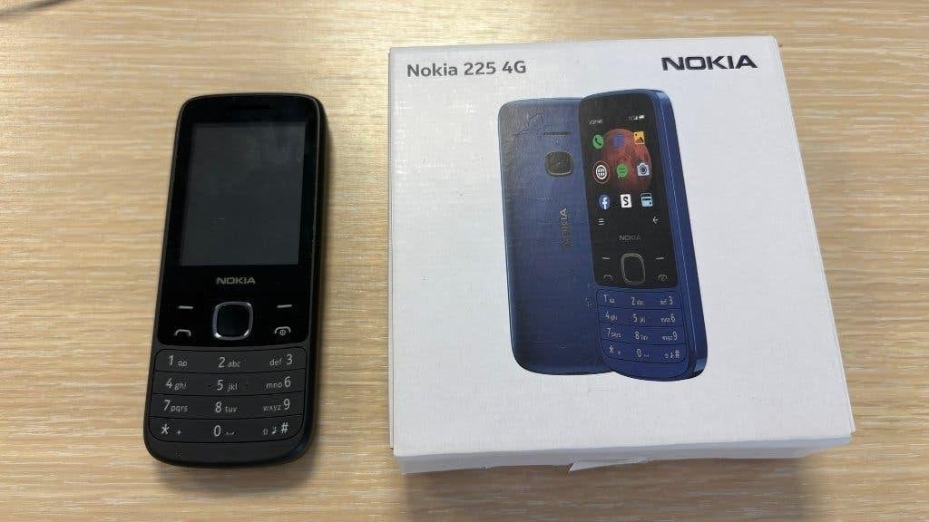 Nokia 225 4G telefoon, Zwart, Fysiek toetsenbord, Ophalen of Verzenden, Klassiek of Candybar