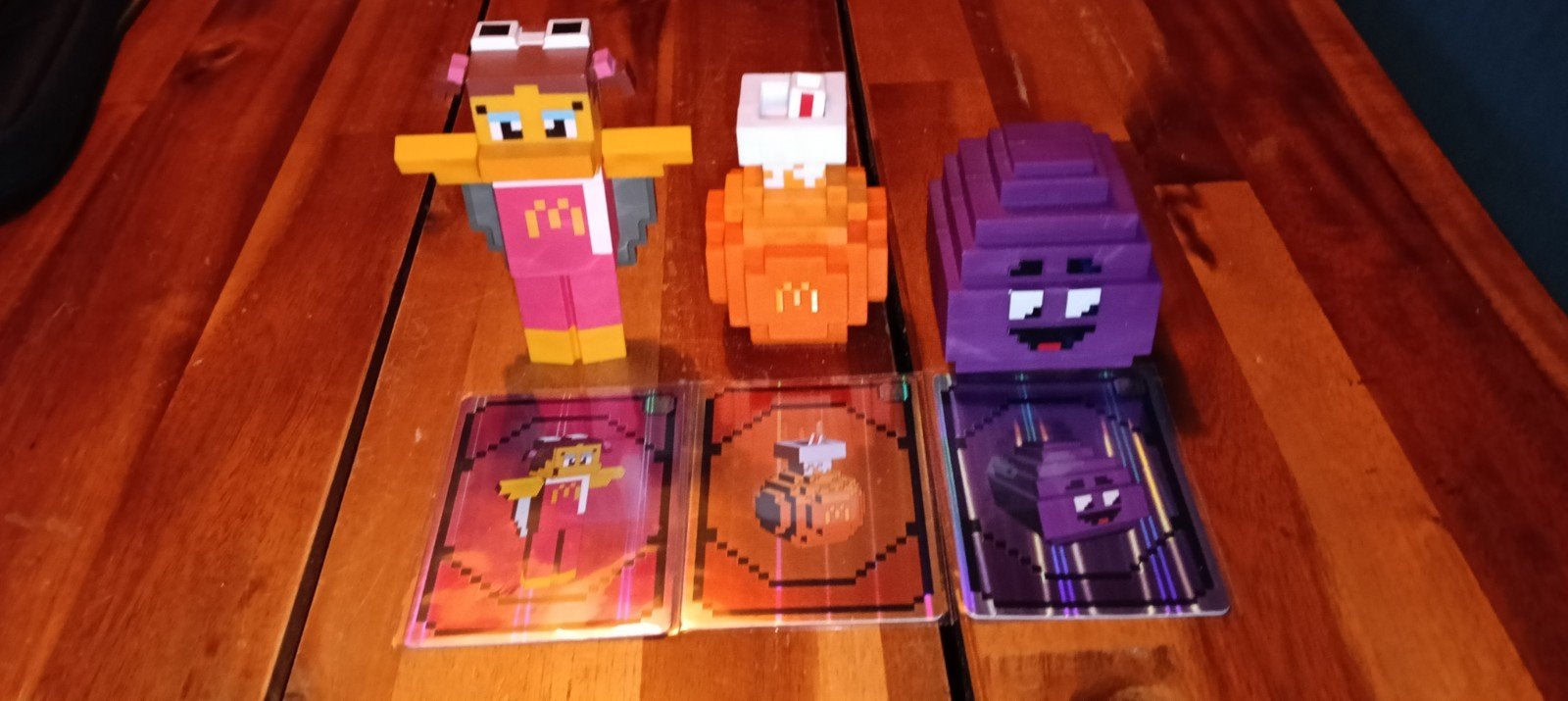 McDonald's Minecraft Happy Meal Speeltjes en Kaarten, Ophalen of Verzenden, Zo goed als nieuw