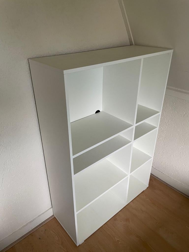 IKEA Vihals boekenkast met 8 vakken, Ophalen, Met plank(en), Gebruikt, 100 tot 150 cm