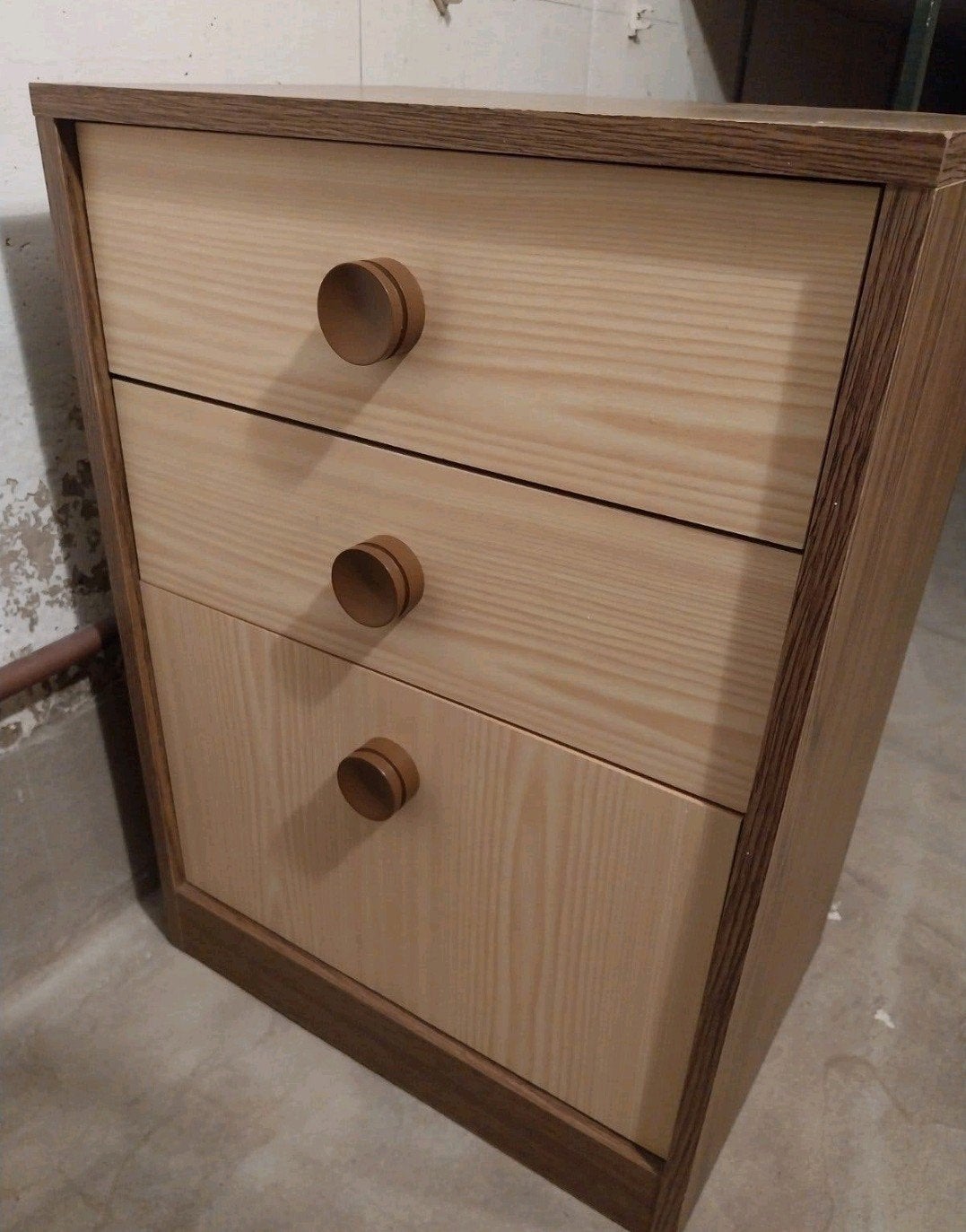 kastje, nachtkastje, vintage, jaren 70. mid century, Retro, mid century kastje, 1 of 2 laden, Zo goed als nieuw, Minder dan 100 cm