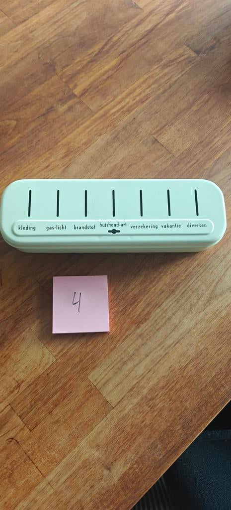 Vintage Brabantia Geldkistje / Spaarpot met Vakjes, Verzamelen, Spaarpotten, Ophalen of Verzenden, Zo goed als nieuw, Metaal of Blik