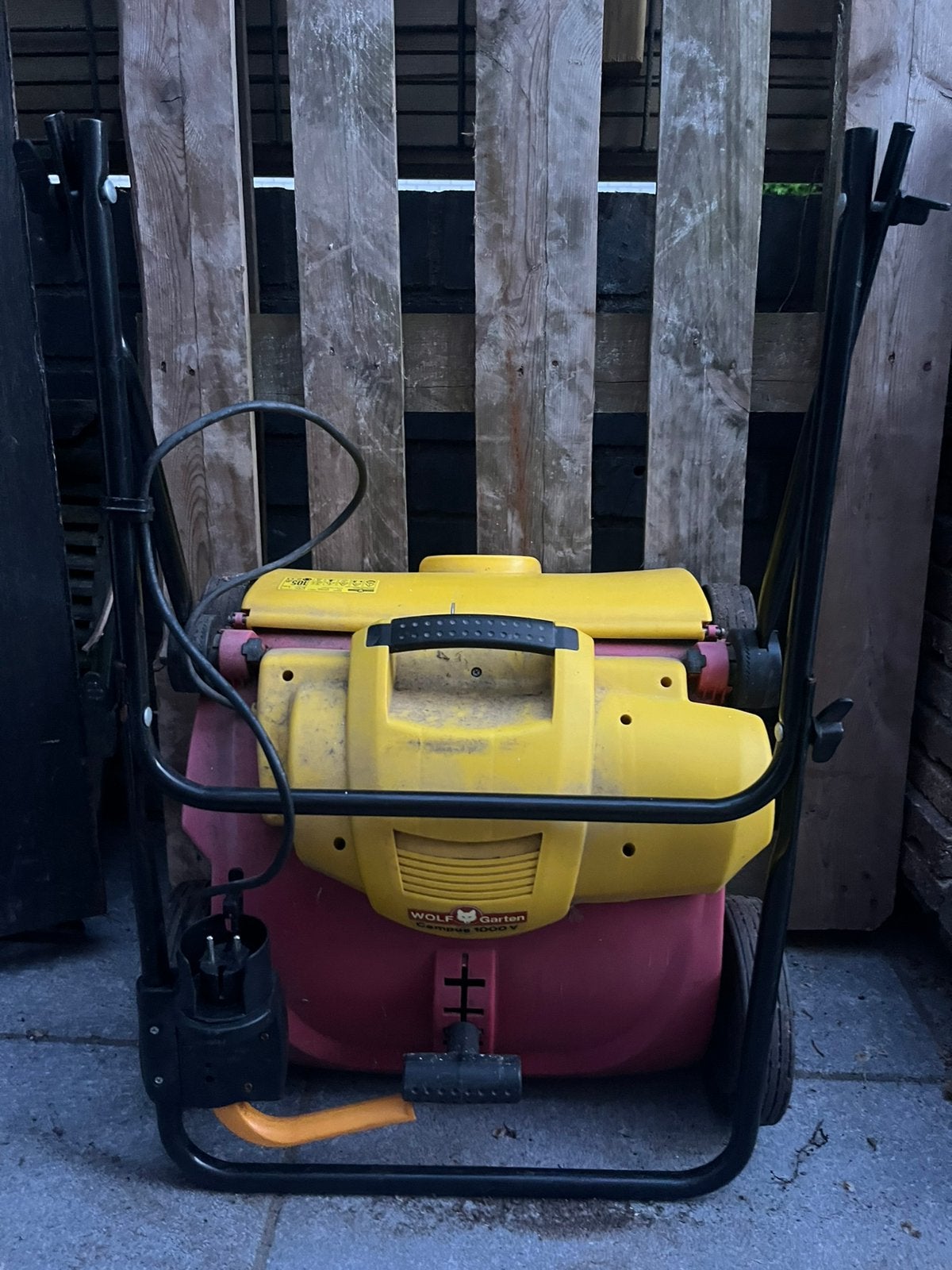 Wolf Garten 1000 V verticuteer machine, Ophalen, Gebruikt, Elektrisch