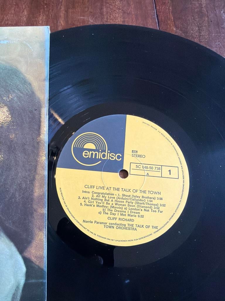 Cliff Richard - Live At The Talk Of The Town LP (1968), Ophalen of Verzenden, 1960 - 1969, Zo goed als nieuw, 12 inch