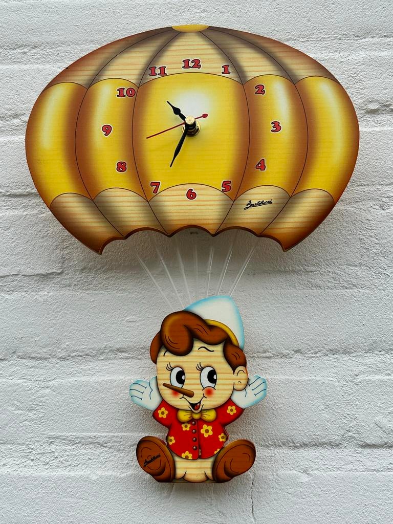 Bartolucci Kinderklok Hout - Pinokkio Parachute, Ophalen of Verzenden, Zo goed als nieuw, Analoog, Wandklok