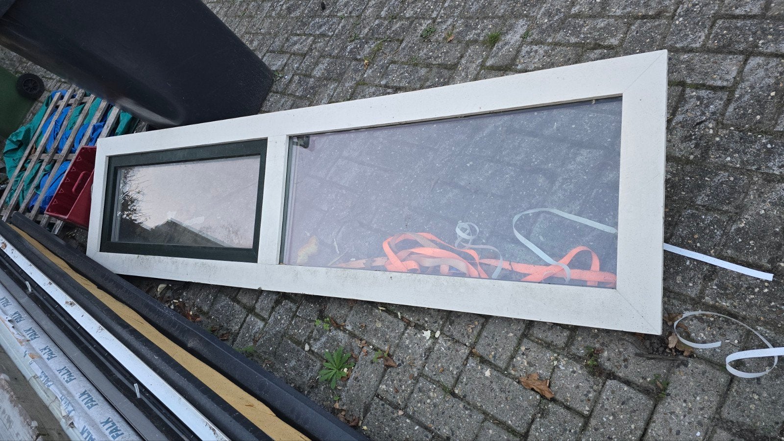 Gebruikt kunststof raamkozijn met dubbelglas, Ophalen, Gevelraam of Ruit, Gebruikt, Minder dan 80 cm