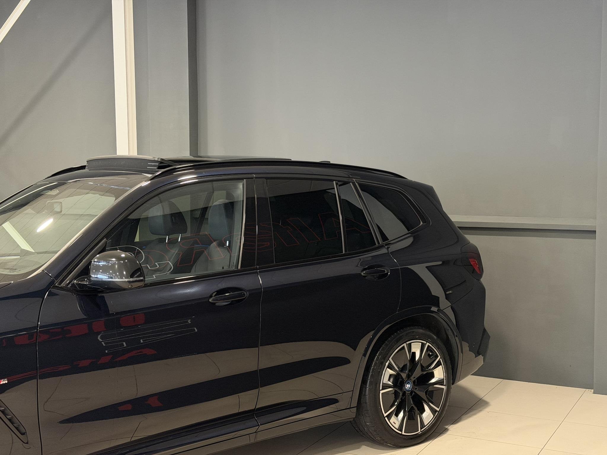 Foto 14 van BMW iX3 Executive 80 kWh | SOH 100% | Panorama dak | 20inch