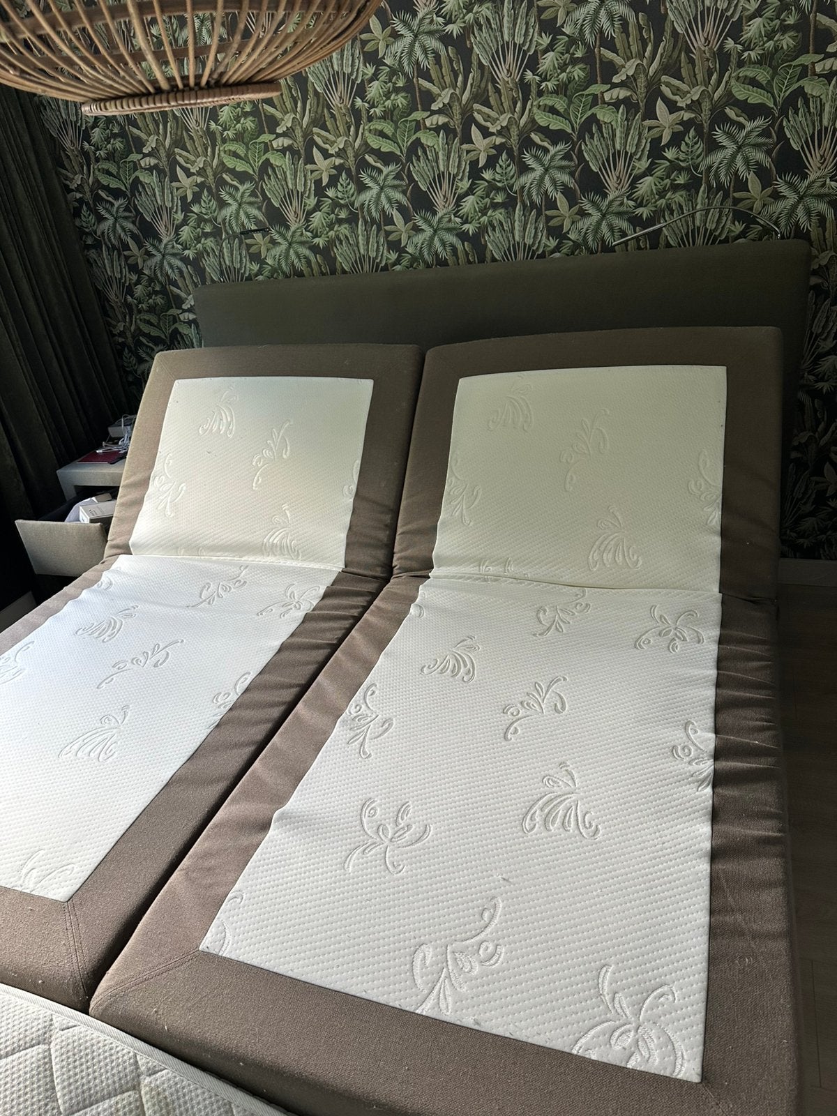 Swiss Sense elektrische boxspring, Huis en Inrichting, Slaapkamer | Boxsprings, Ophalen, Gebruikt, Bruin, Tweepersoons