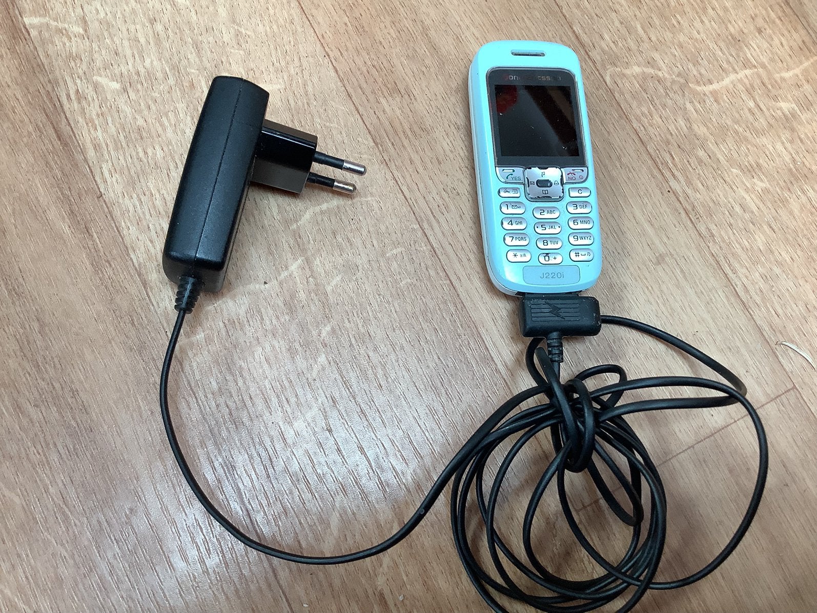 Sony ericsson., Ophalen of Verzenden, Zo goed als nieuw, Geen camera, Zwart