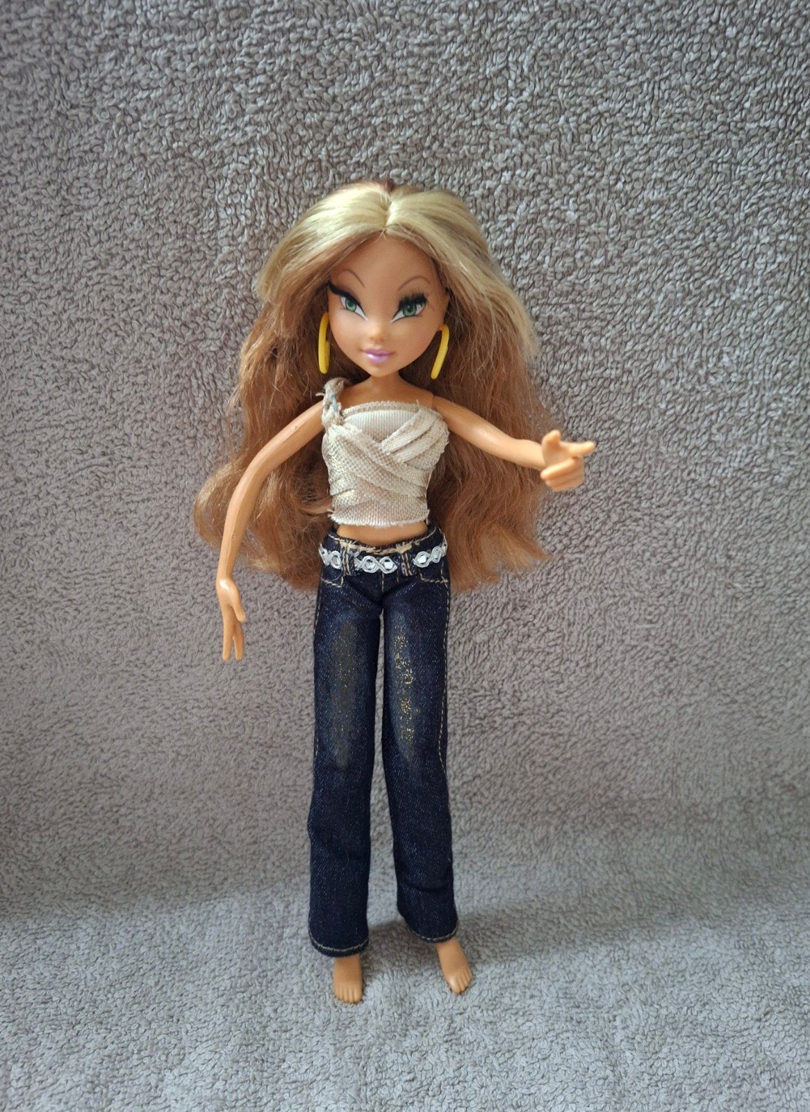 Winx Club Rainbow Fairy Flora Doll Pixie Magic, Ophalen of Verzenden, Zo goed als nieuw, Fashion Doll