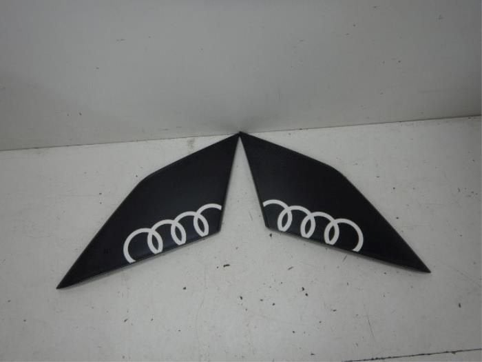 Audi Q2 81A Carbon Kappen Zijdeel Achter, Ophalen of Verzenden, Gebruikt