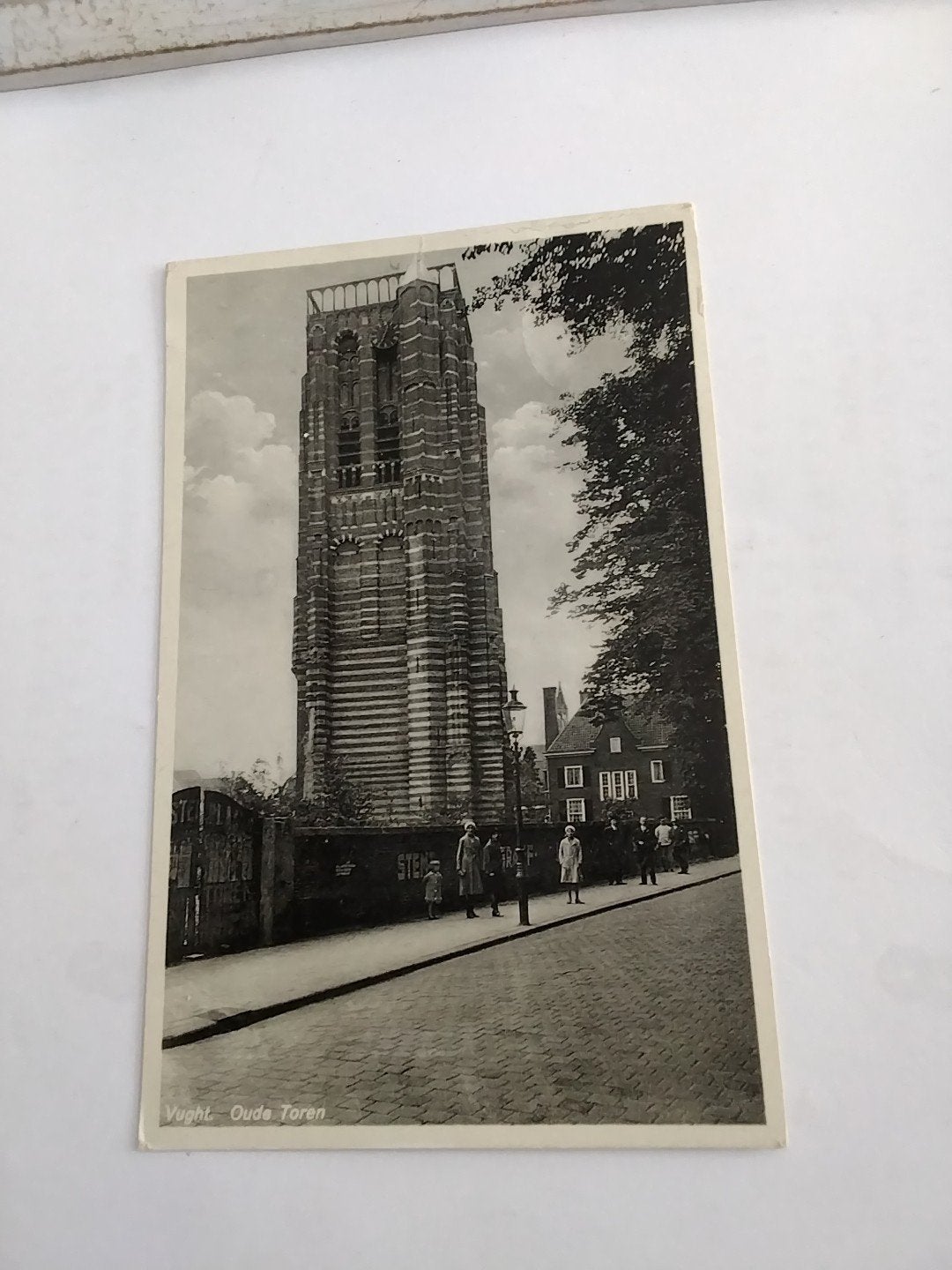 Oude Toren Vught - Zwart-wit ansichtkaart (1920-1940), Verzamelen, Ophalen of Verzenden, 1920 tot 1940, Gelopen, Noord-Brabant