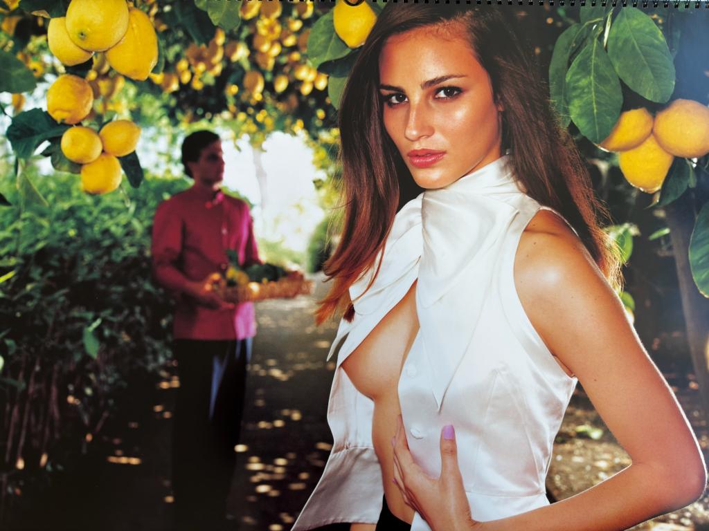 PIRELLI KALENDER 2001 met TOPMODELLEN, nieuw in de doos!, Diversen, Ophalen of Verzenden, Maandkalender, Nieuw