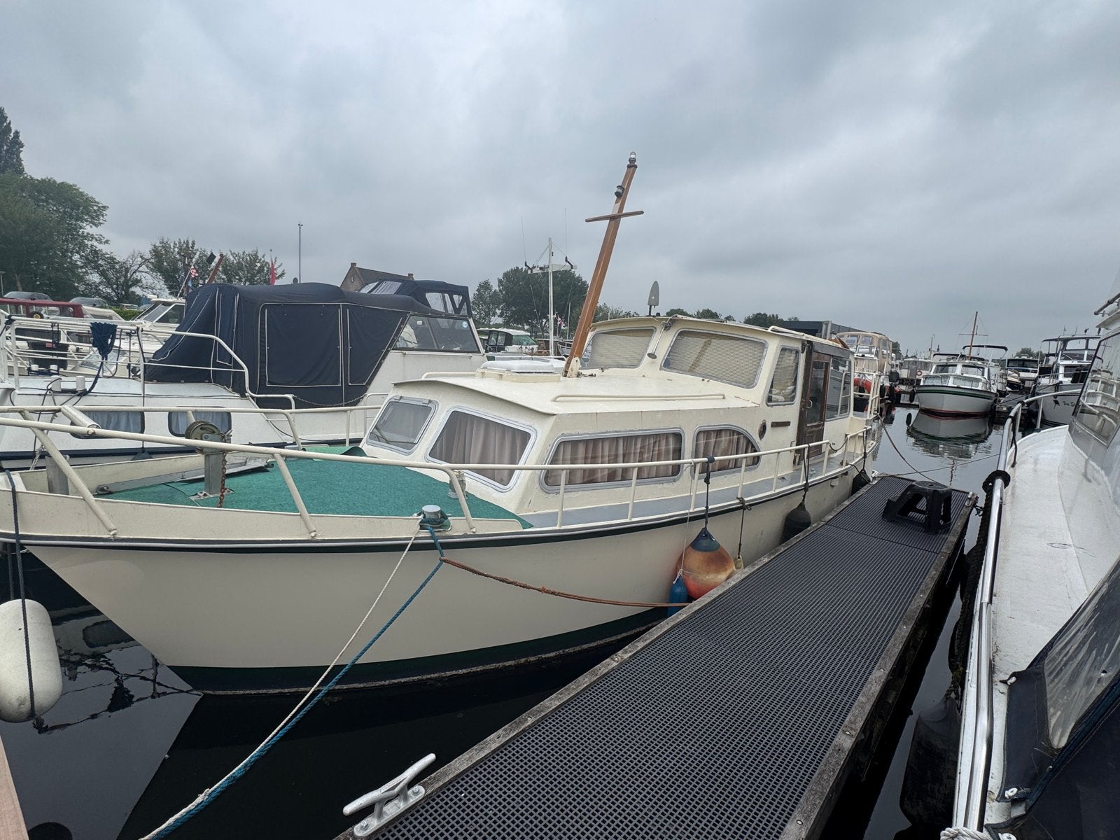Ten Broeke Cruiser 10.25 | Peugeot diesel | 312 vaaruren, Ophalen, Zo goed als nieuw, Diesel, Boegschroef