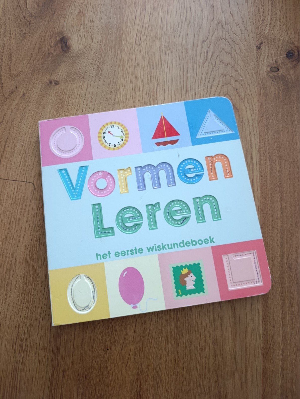Vormen Leren: Het Eerste Wiskundeboek voor Peuters, Ophalen of Verzenden, Zo goed als nieuw, Uitklap-, Voel- of Ontdekboek, 1 tot 2 jaar