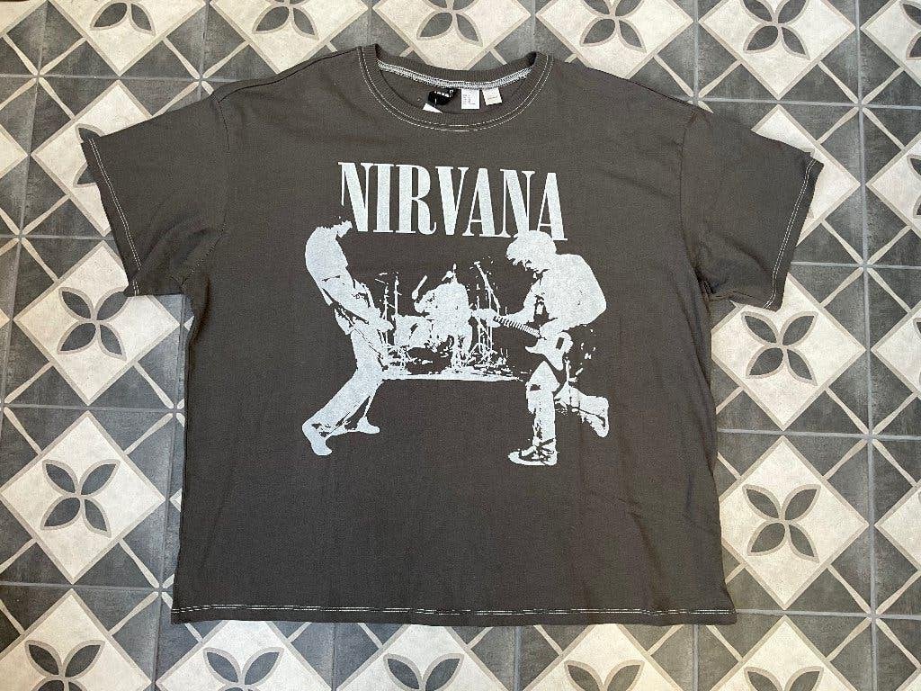 Grijs shirt van nirvana maat xl zie foto, Grijs shirt van nirvana maat xl zie foto, Nieuw, Ophalen of Verzenden, Kleding
