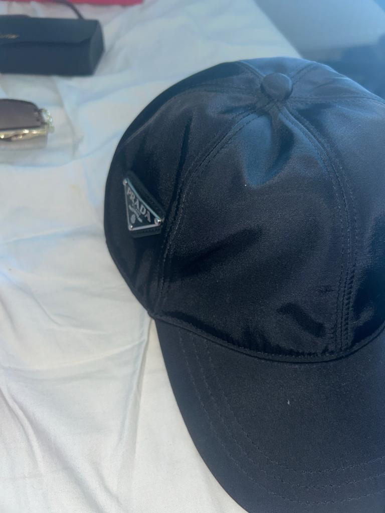 Prada pet, Kleding | Dames, Hoeden en Petten, Ophalen of Verzenden, Zo goed als nieuw, One size fits all, Pet