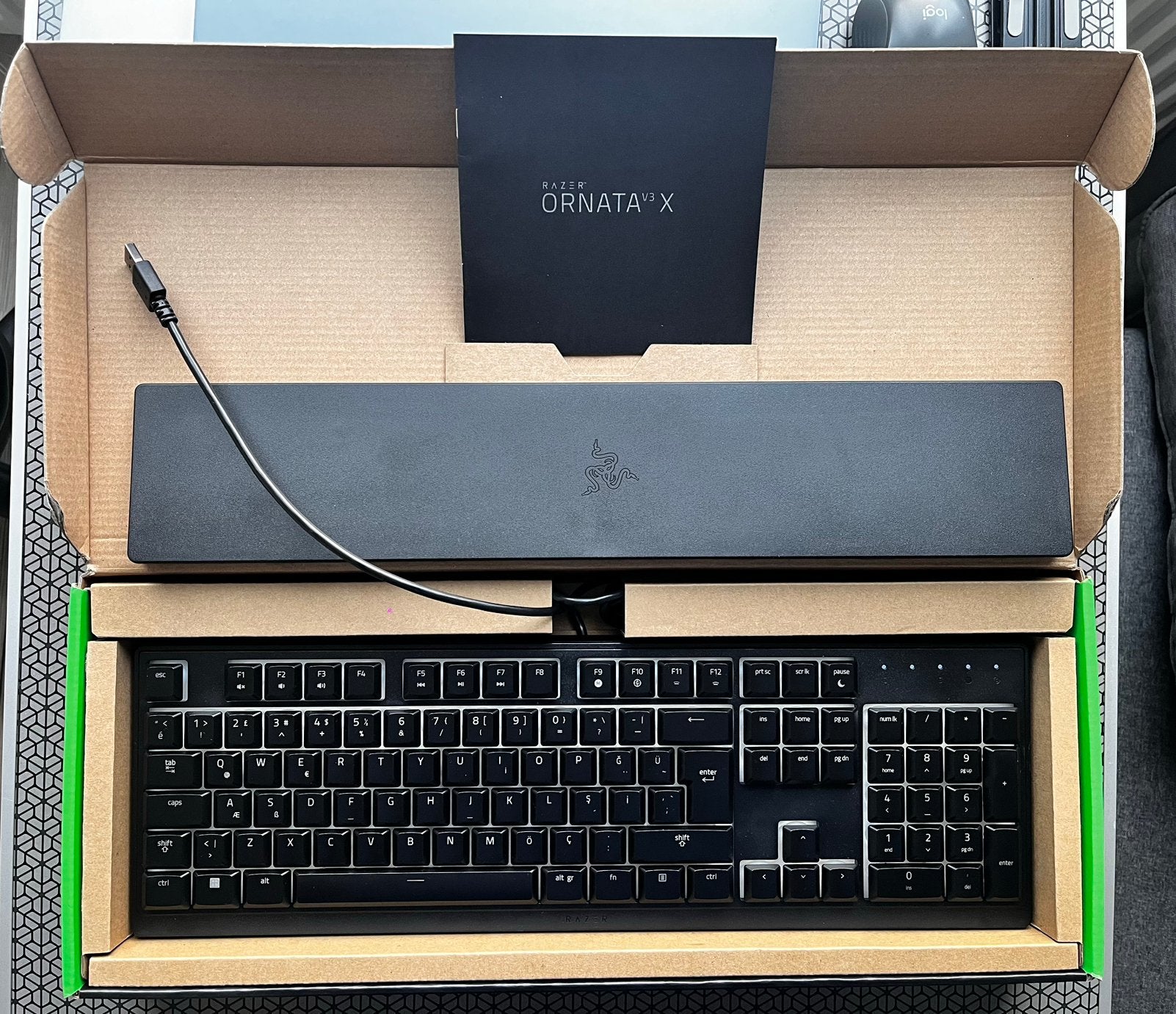 Razer Ornata V3 X Gaming Keyboard – Brand New, Never Used, Computers en Software, Ophalen, Zo goed als nieuw, Razer, Qwerty