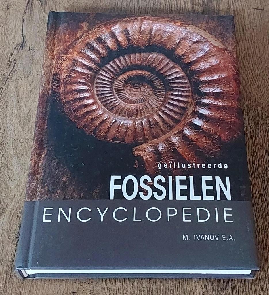 Boek - Geïllustreerde Fossielen Encyclopedie, Boeken, Encyclopedieën, Nieuw, Overige onderwerpen, Ophalen of Verzenden