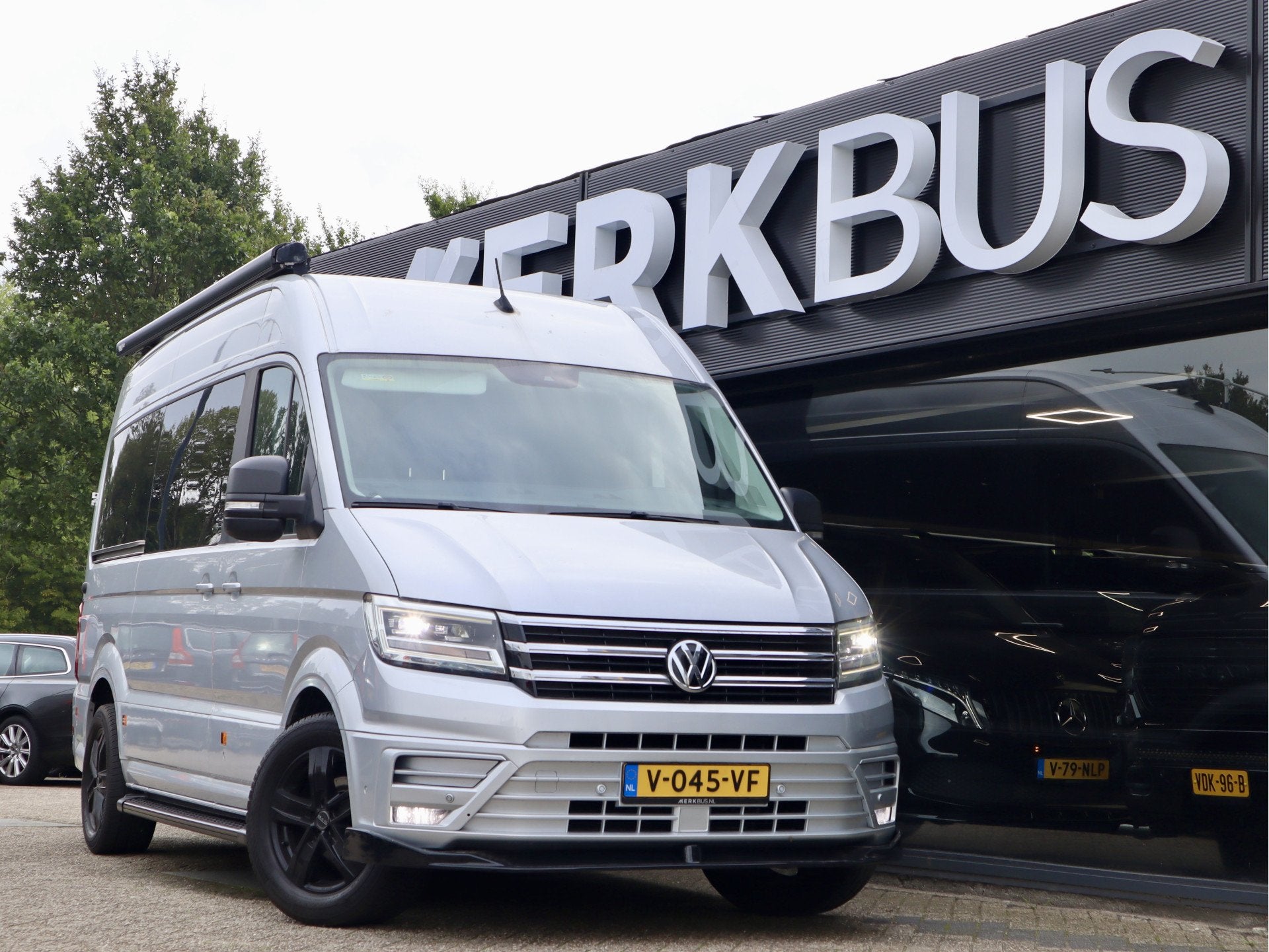 Volkswagen Crafter 35 2.0 TDI DUBBELE CABINE 3000KG TREKHAAK, Voorwielaandrijving, Gebruikt, 4 cilinders, Volkswagen