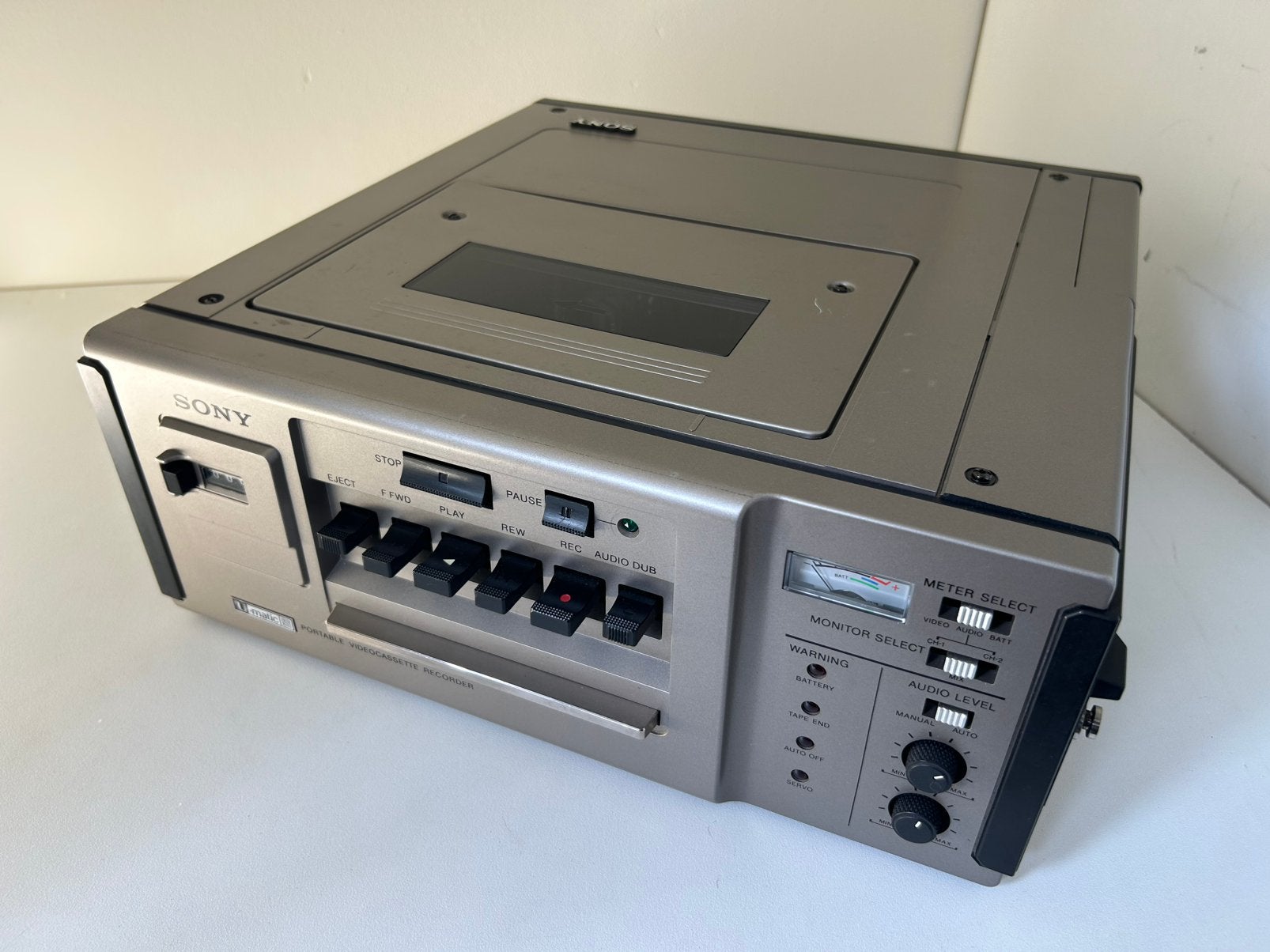 Sony portable U-matic recorder, Ophalen of Verzenden, Zo goed als nieuw