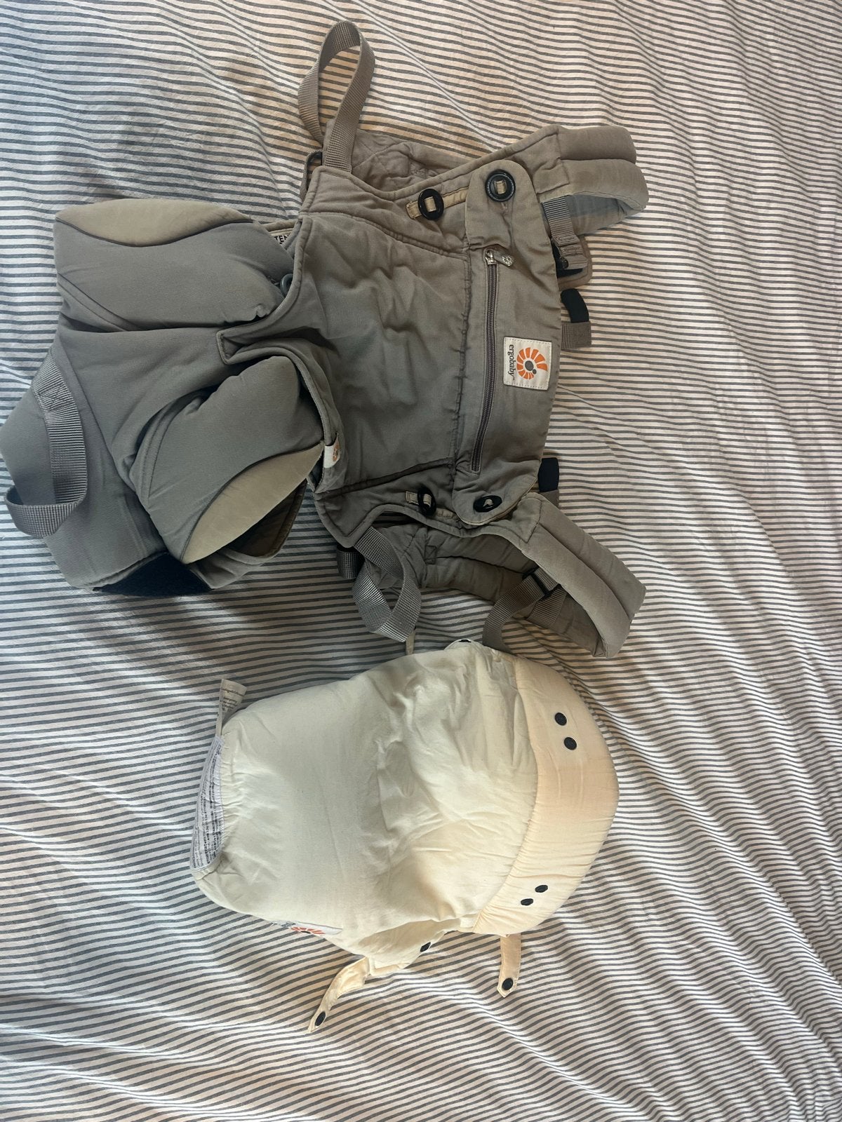 Ergobaby Draagzak met Verkleinkussen, Zo goed als nieuw, Buik, Rug of Zij, Draagzak, Ophalen