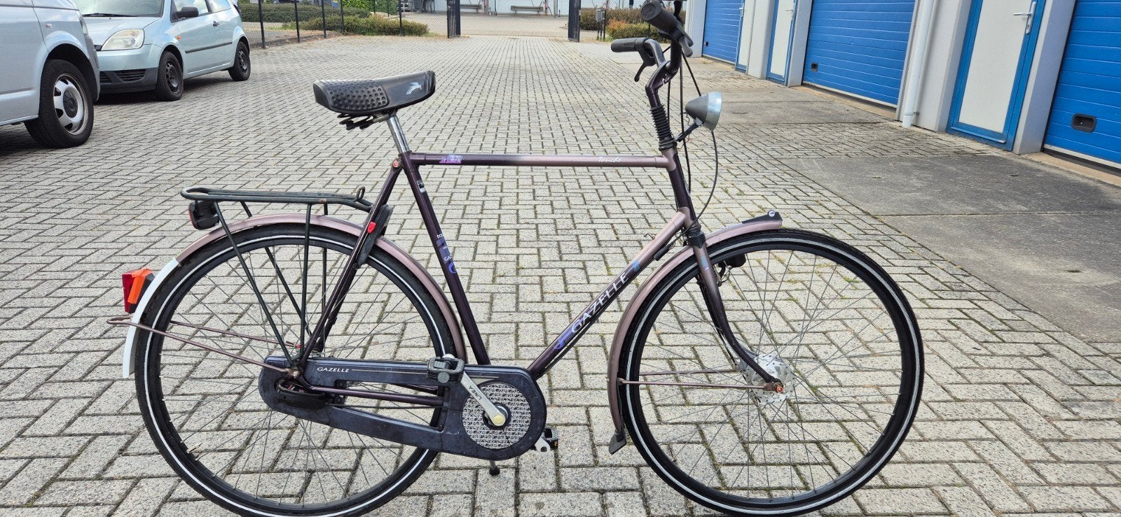Gazelle Touche Herenfiets 61cm Budget !!
Framemaat 61cm
Wiel, Ophalen, Gebruikt, Minder dan 10 versnellingen, Gazelle