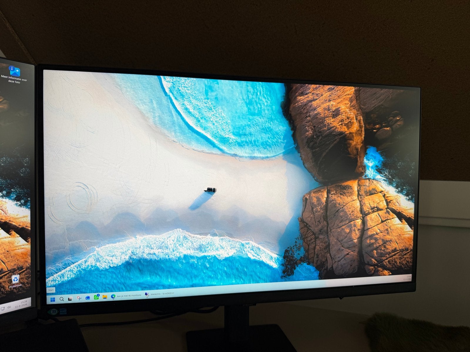 Samsung Viewfinity S7 27 inch PLS Monitor 4K