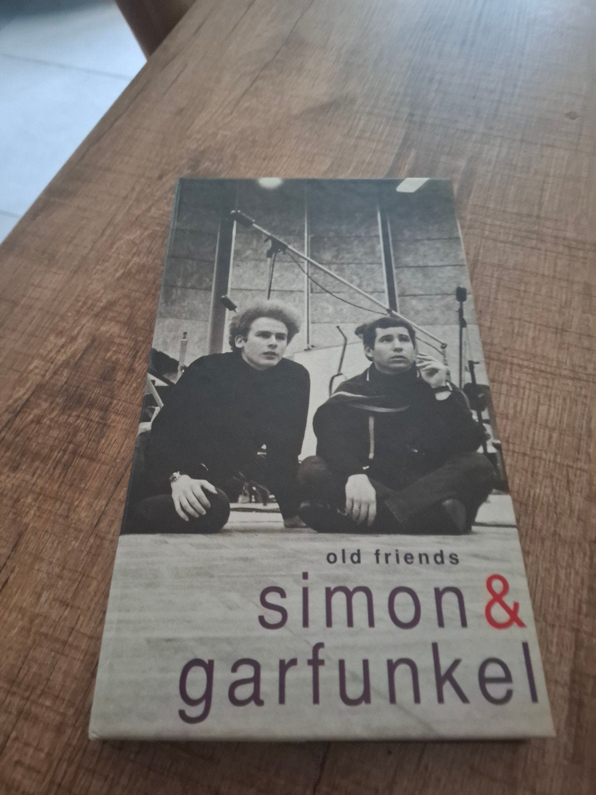 CD Simon & Garfunkel - Old Friends (Boxset), Inclusief boekje, Gebruikt, Boxset, Ophalen of Verzenden