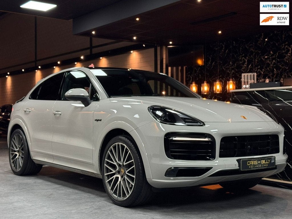 Porsche Cayenne Coupé 3.0 E-Hybrid|ACC|PANO|SPORTCHRONO|22', Automaat, Cayenne, Gebruikt, 2995 cc