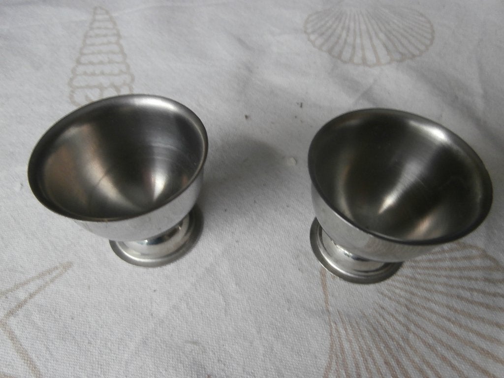servies Eierdop rvs roestvrijstaal 2 dop voor ei eierdoppen, Overige materialen, Overige typen, Ophalen of Verzenden, Zo goed als nieuw