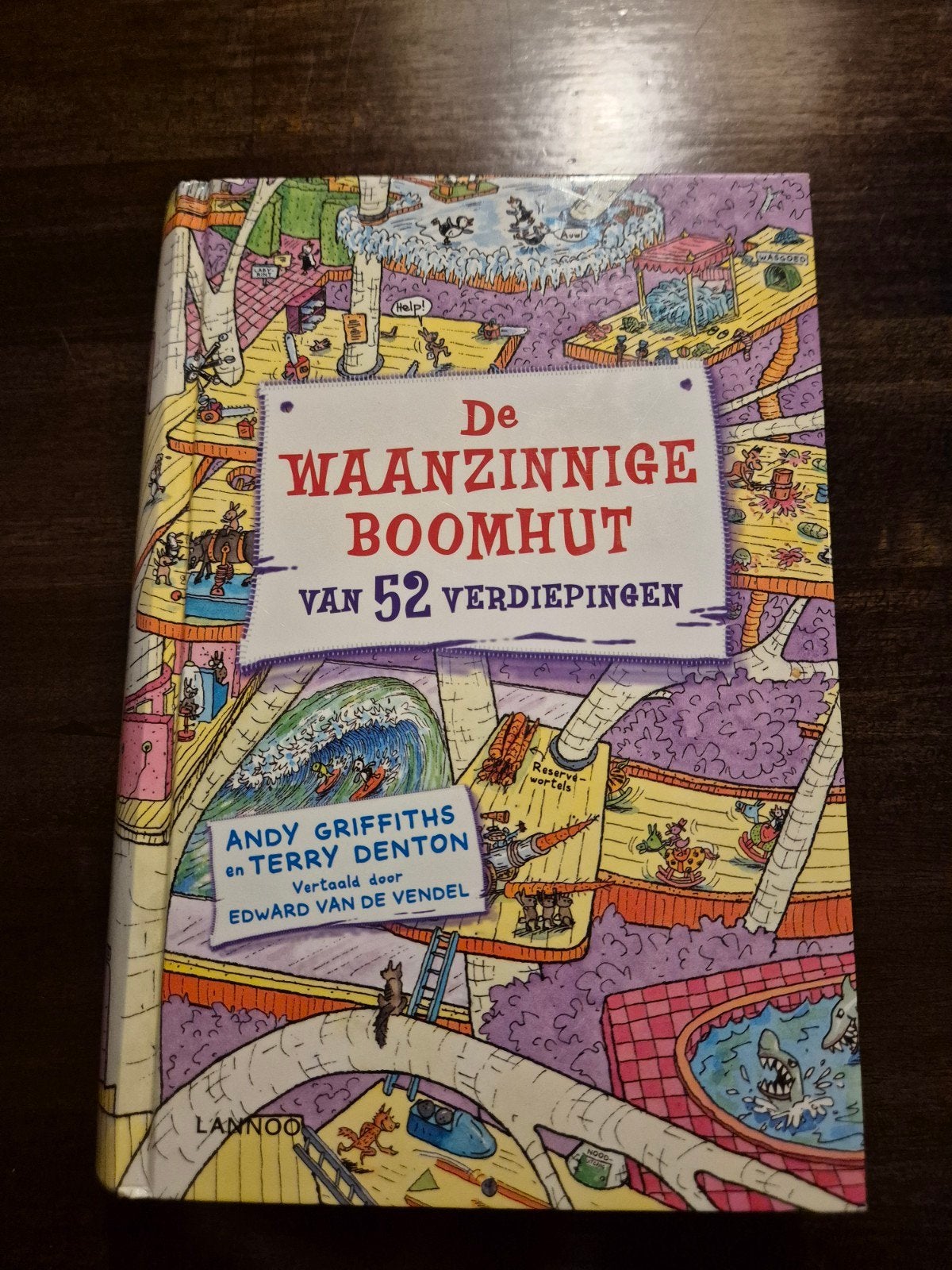 De Waanzinnige Boomhut van 52 Verdiepingen, Ophalen of Verzenden, Zo goed als nieuw, Andy Griffiths en Terry Denton, Fictie algemeen