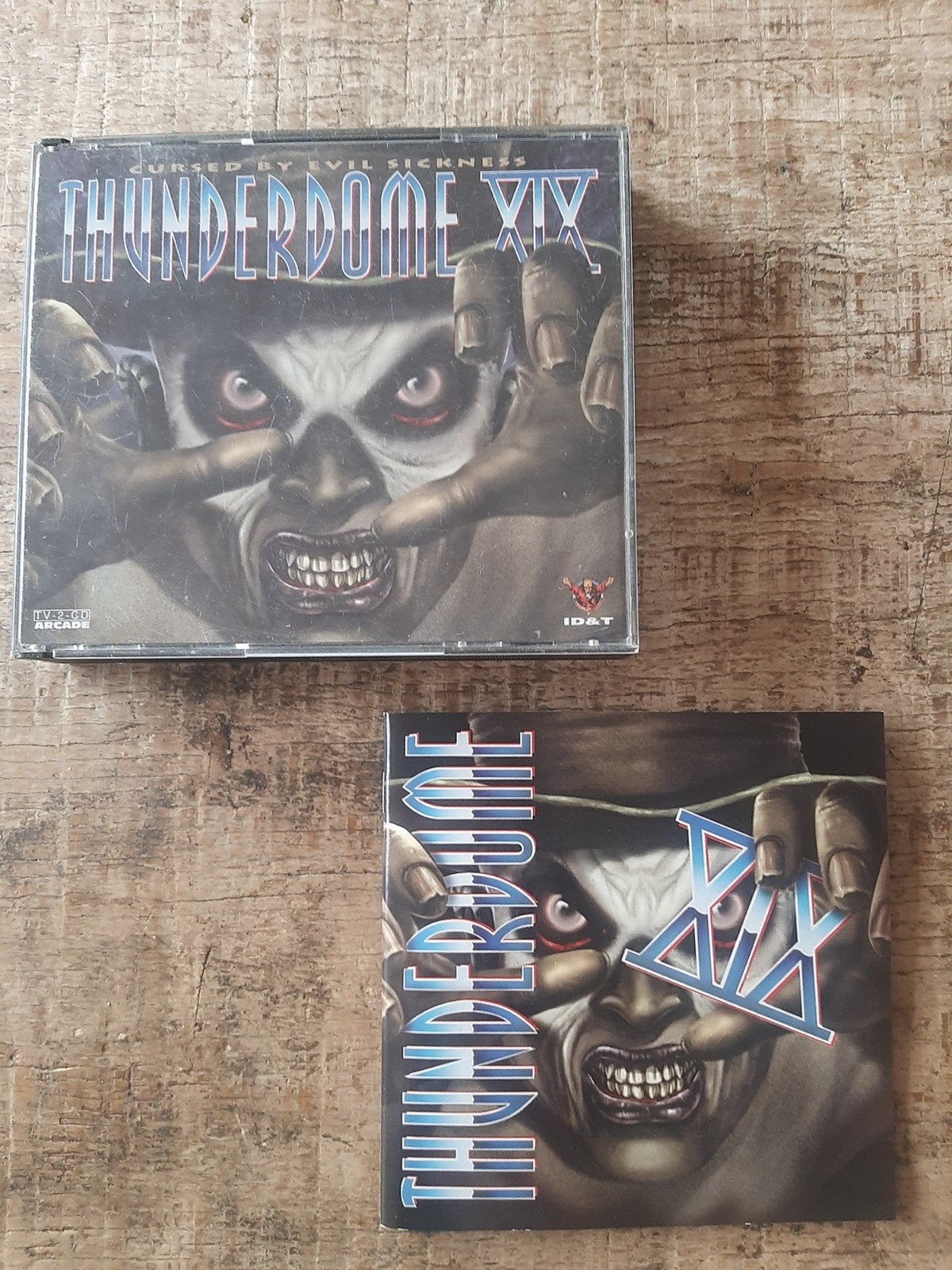 Thunderdome XIX - Cursed By Evil Sickness (krasvrij), Ophalen of Verzenden