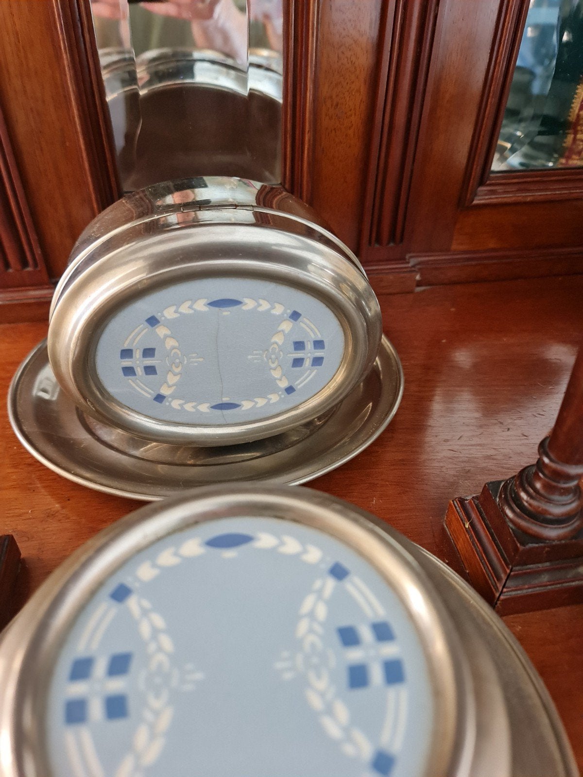 2 Villeroy & Boch koektrommels: 1 ovaal, 1 rond, Ophalen of Verzenden