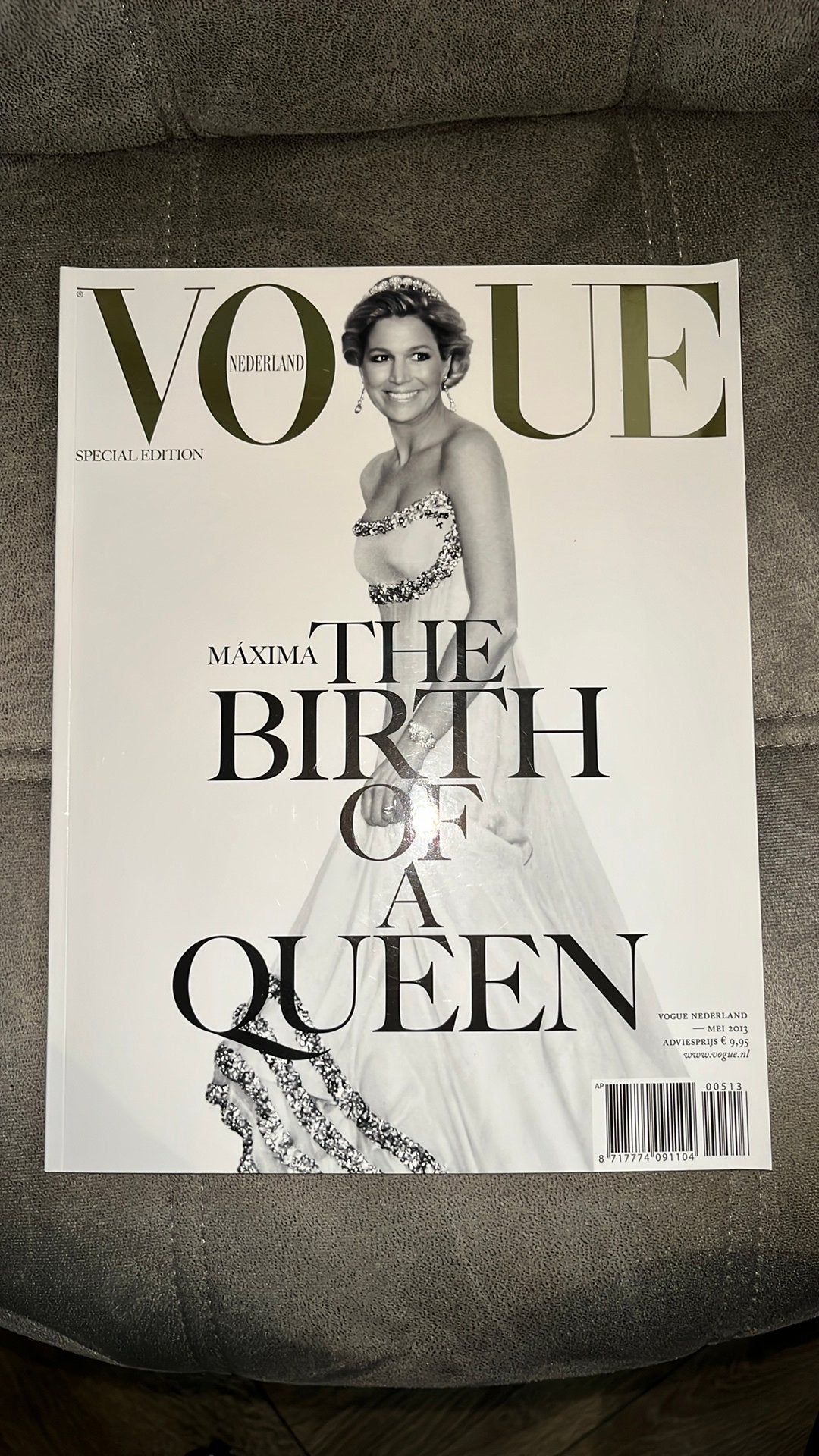 Vogue Special edition 2013 Maxima The birth of a Queen !!, Boeken, Mode, Ophalen of Verzenden, Zo goed als nieuw, Mode algemeen
