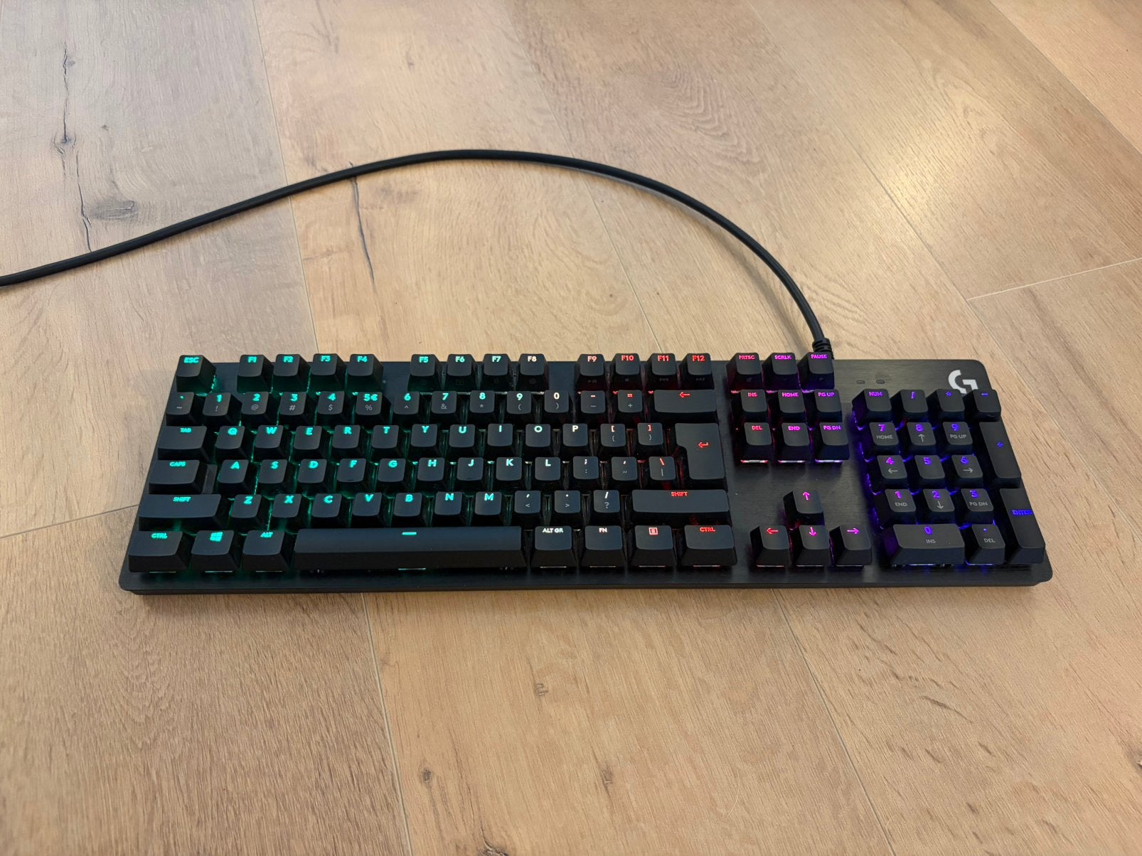 Logitech G512 SE Gaming toetsenbord mechanisch RGB, Ophalen, Gaming toetsenbord, Zo goed als nieuw, Qwerty