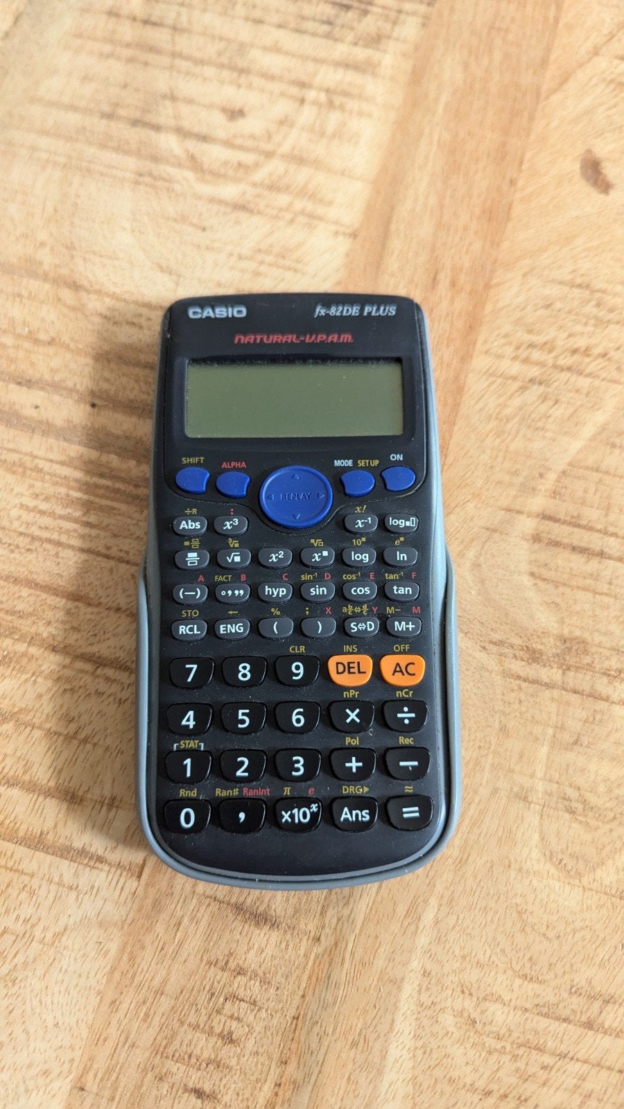Casio fx-82DE PLUS rekenmachine, Ophalen of Verzenden, Zo goed als nieuw
